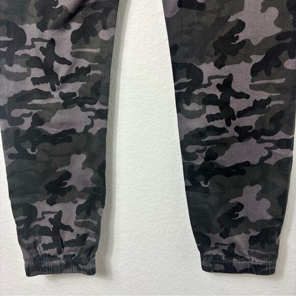 PROSPERITY DENIM GREY CAMO WOMEN JOGGER STYLE PANTS LARGE BRAND NEW WITH TAGS - Picture 6 of 8